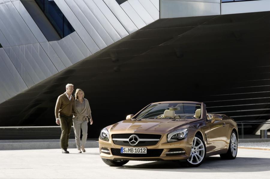  Mercedes-Benz SL500 2012 года  (фото 16 из 31)